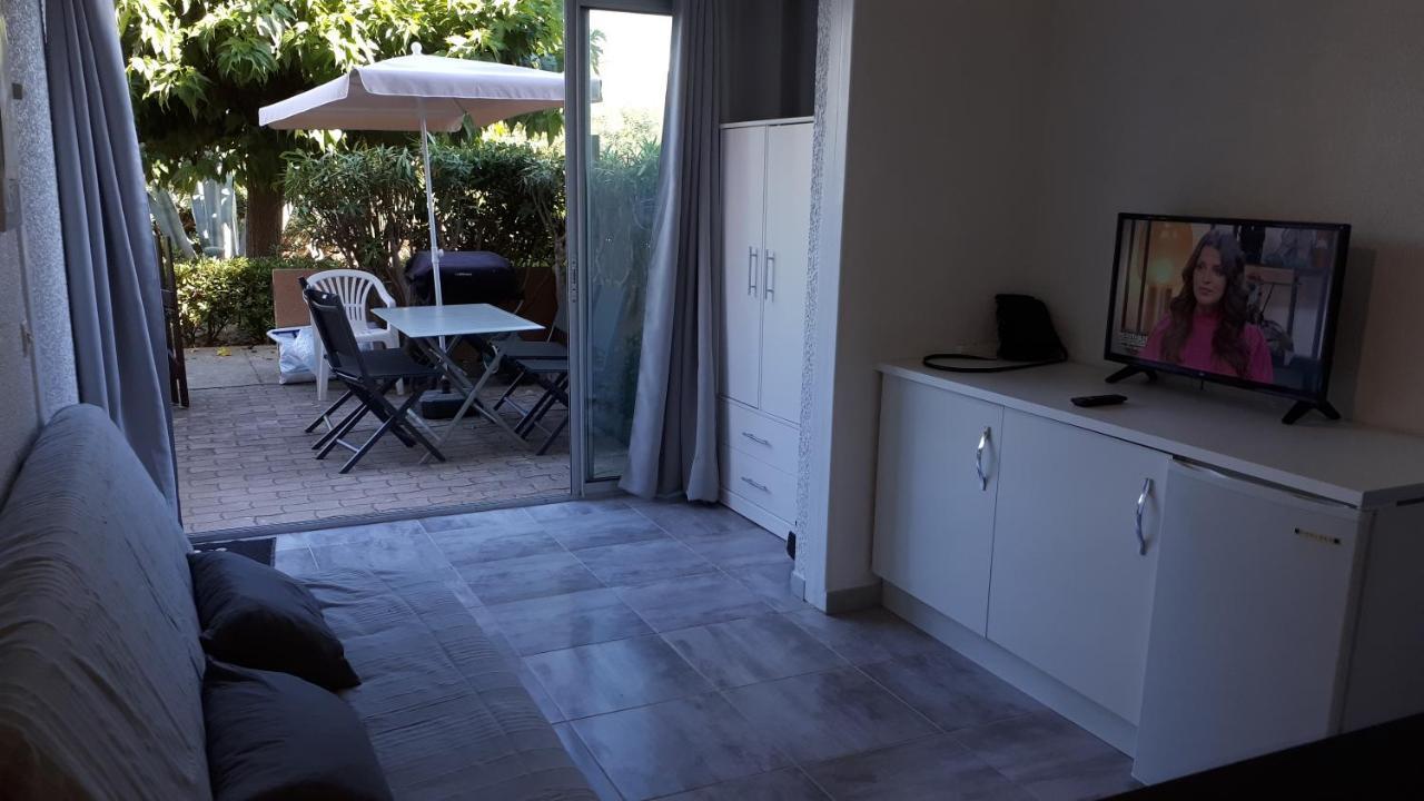 Studio Cabine Avec Jardinet A 30 M De La Plage, Au Calme. Gruissan Buitenkant foto